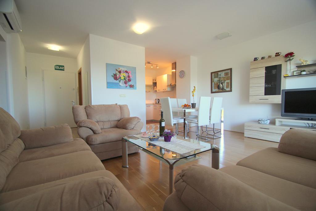 Apartment Luigia Novigrad Istria Exteriér fotografie